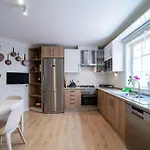 Lagos Suite דירה *